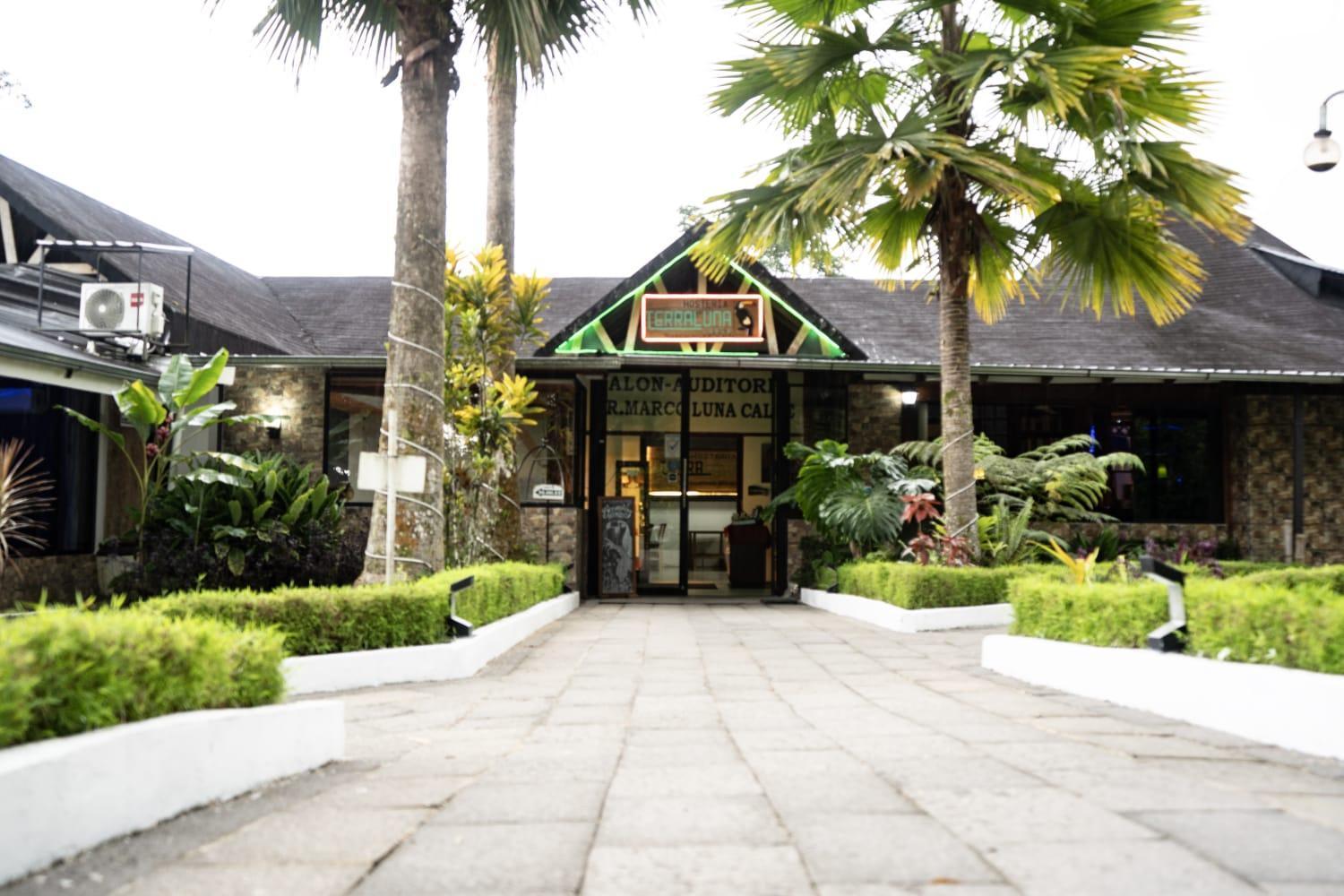 Terra Luna Lodge 테나 외부 사진